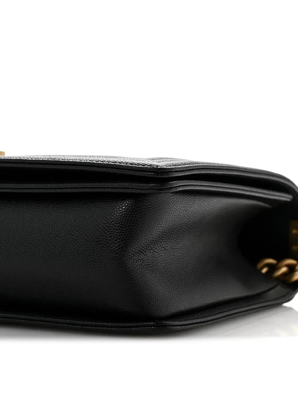 Chanel Caviar Quilted New Medium Boy #321984C38B